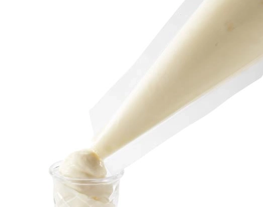 Produits de service - Gamme gourmet "Prêt à décorer" - Poche mousse cheesecake 620g x4